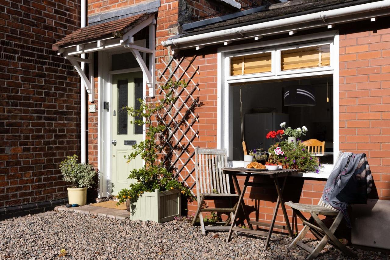 Beersbridge Cottage Near Titanic Centre & Airport Belfast Exterior photo